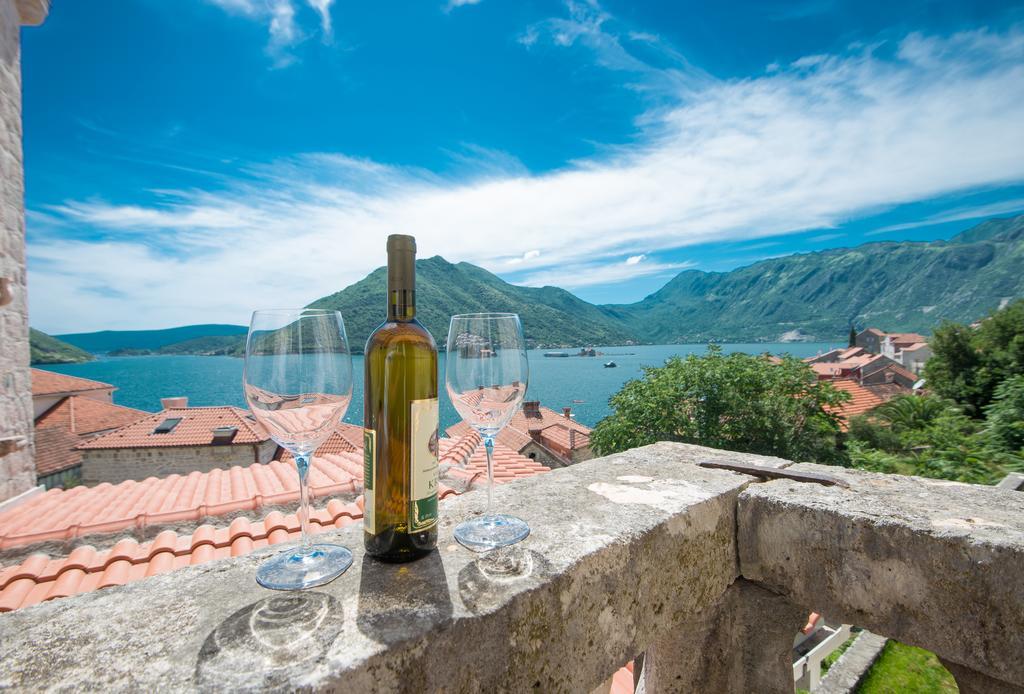 Conte & Restaurant Perast