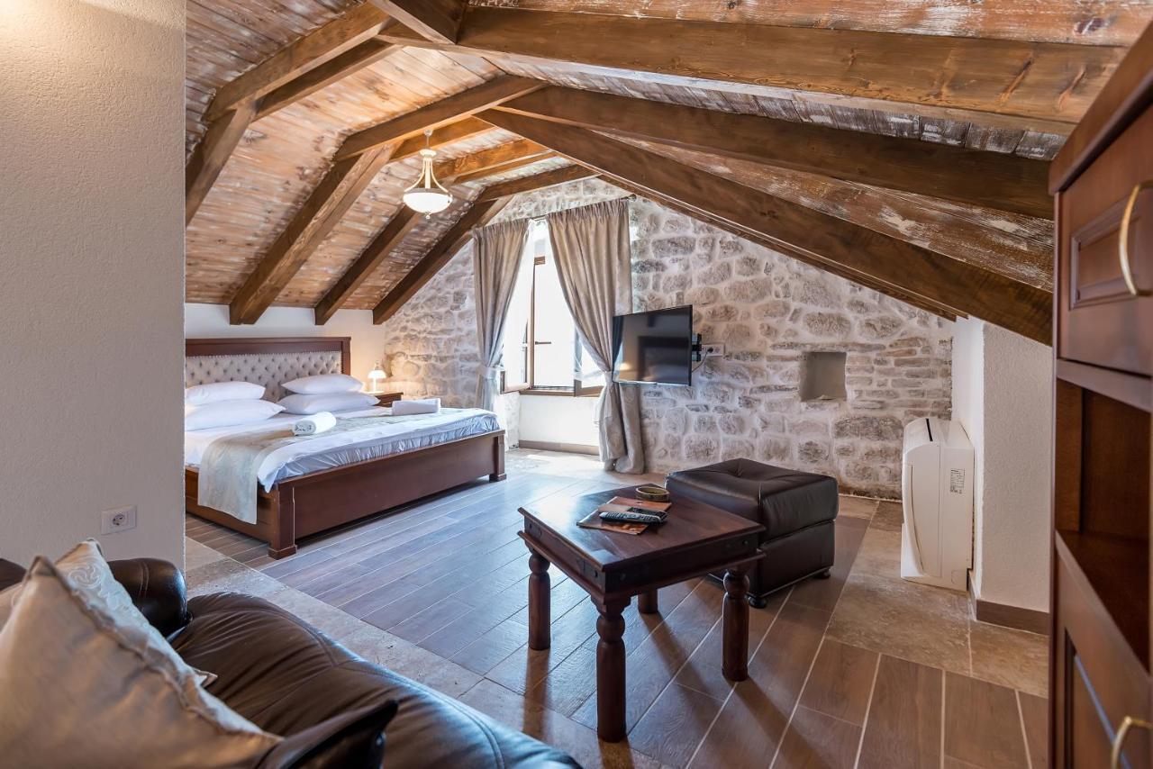 Conte & Restaurant 4*