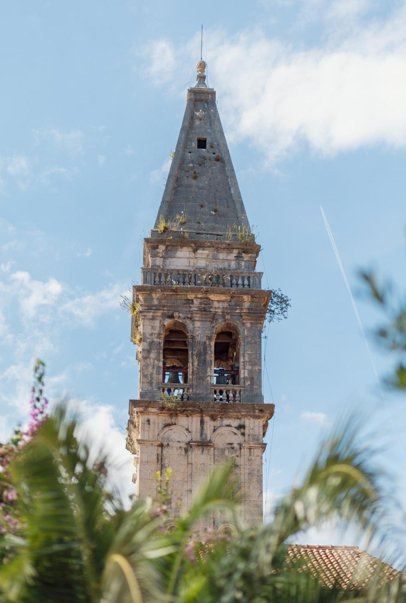 Conte & Restaurant 4* Perast