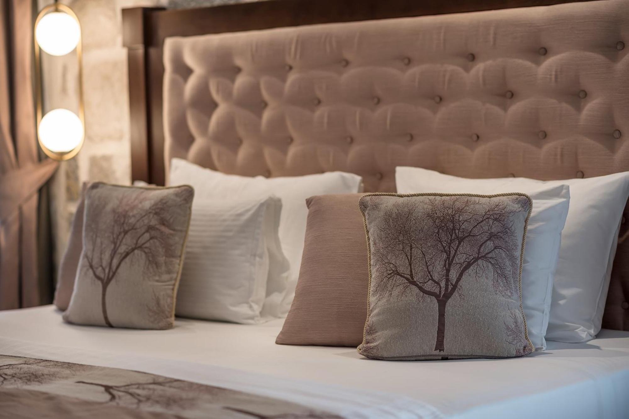 Conte & Restaurant Hotel Perast