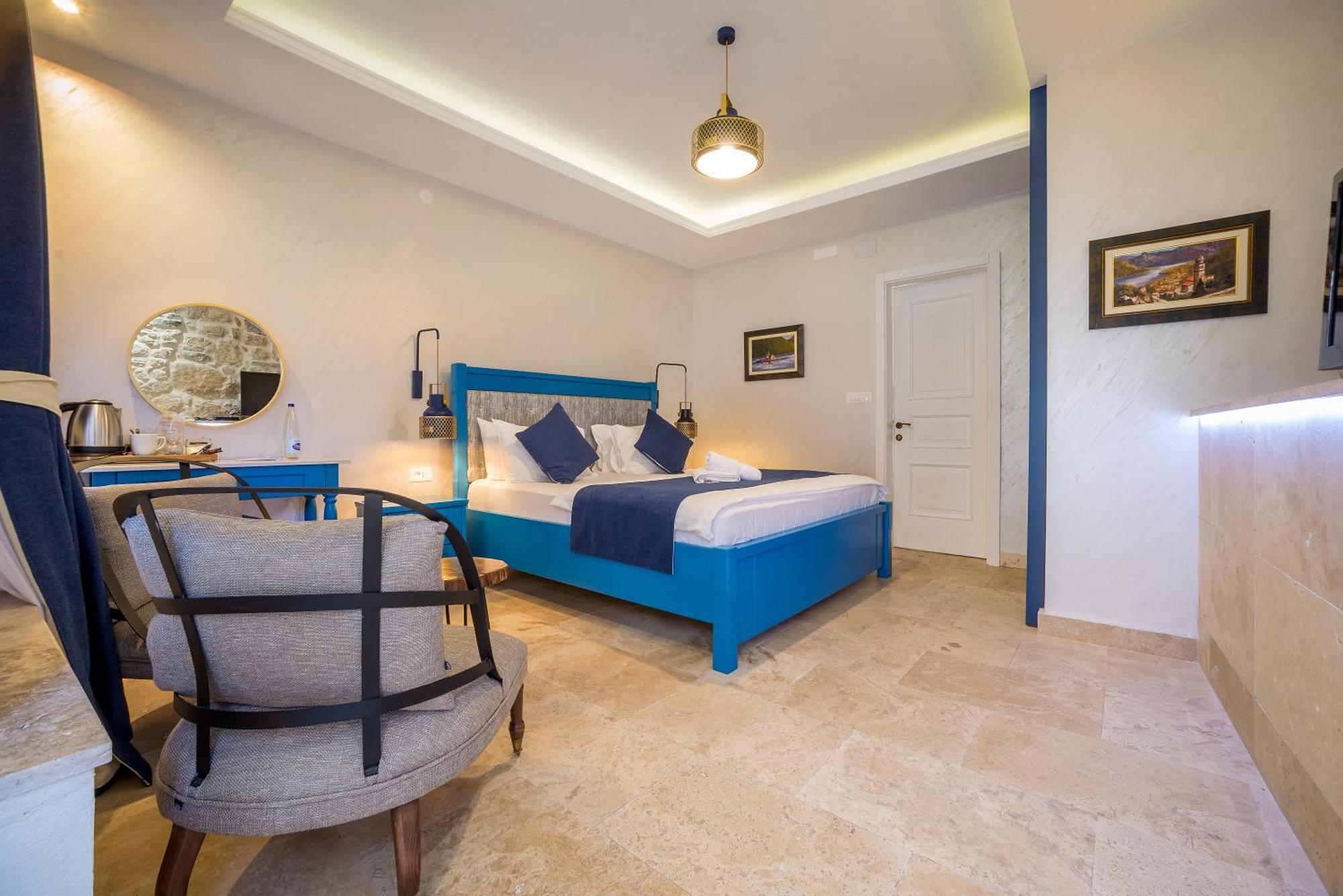 Conte & Restaurant Hotel Perast