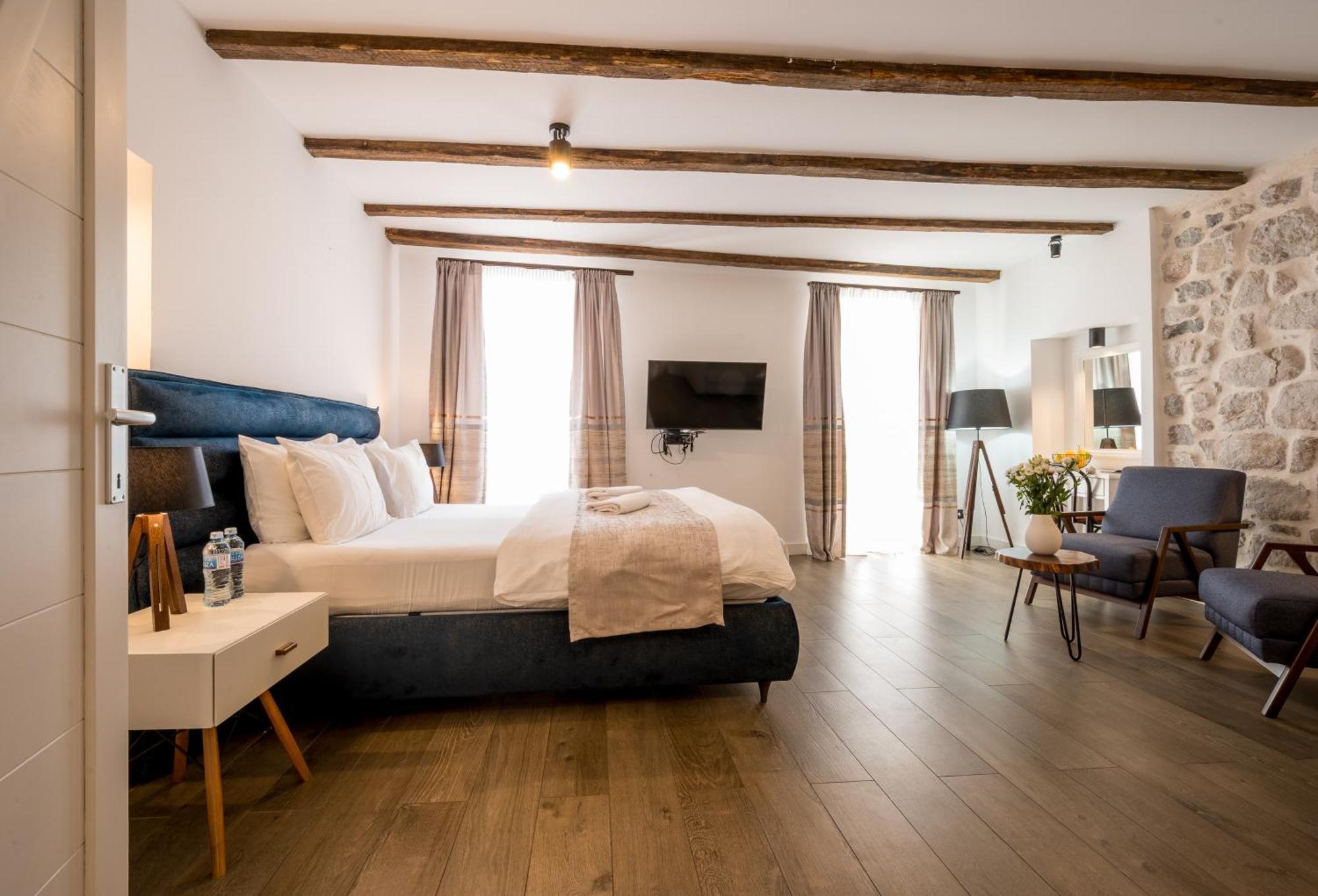 Conte & Restaurant Hotel Perast