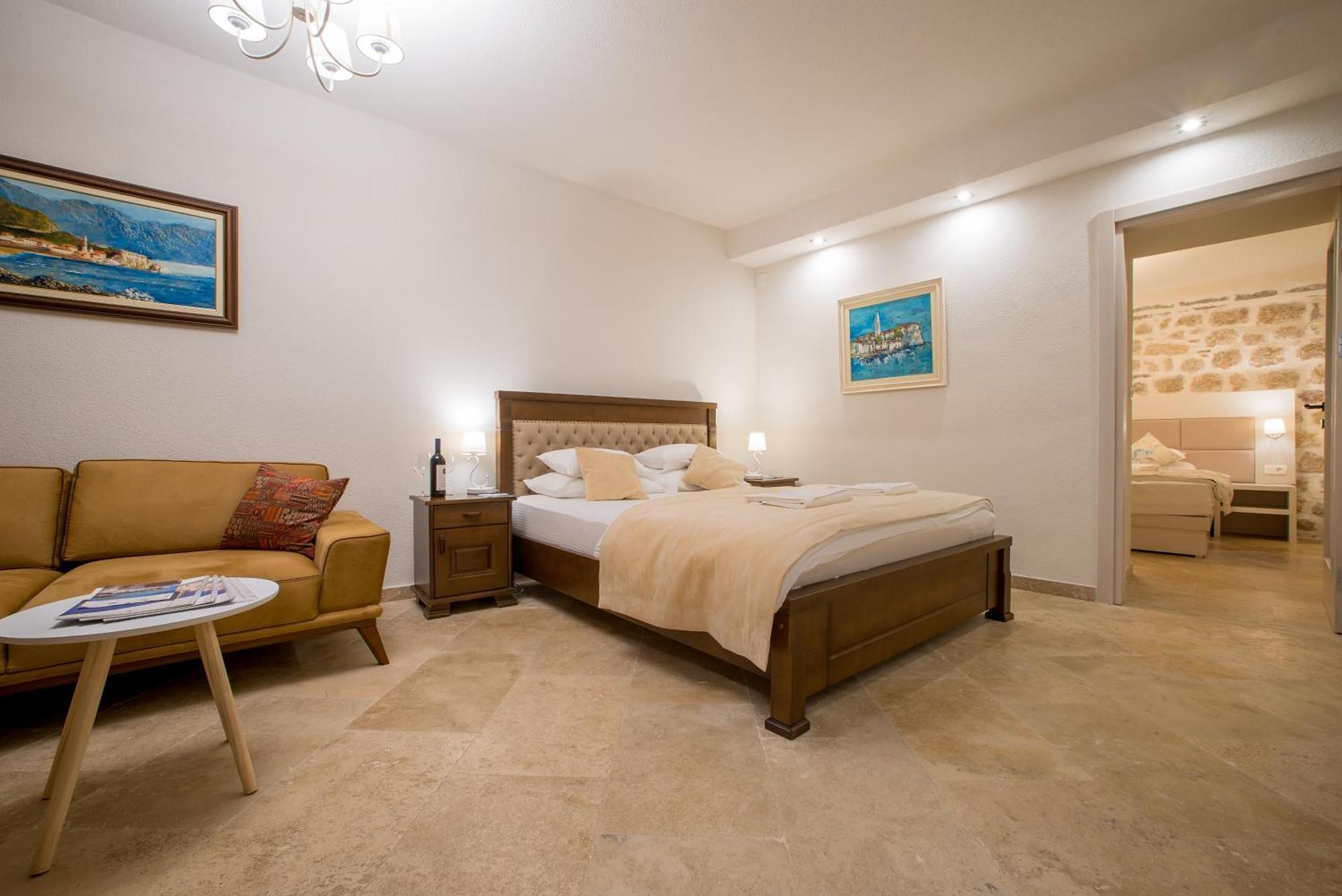 Conte & Restaurant Hotel Perast